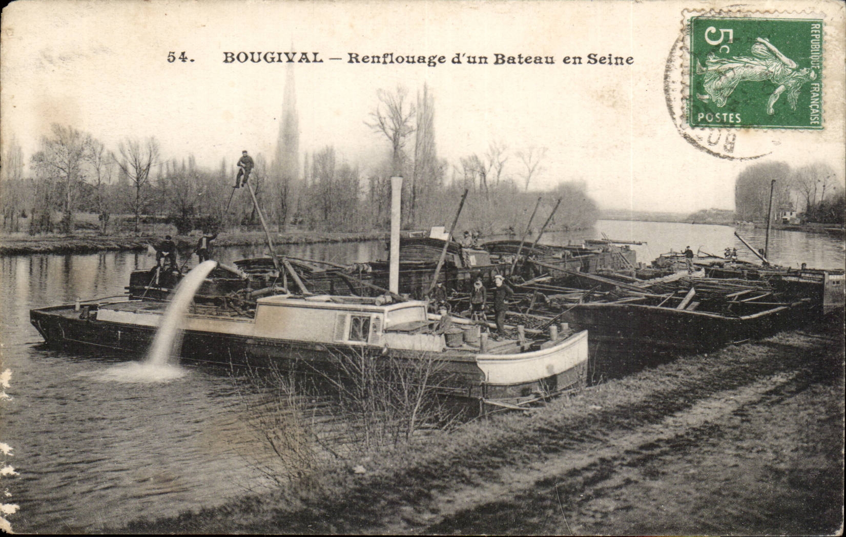 Bougival CPA Renflouage d'un bateau en Seine