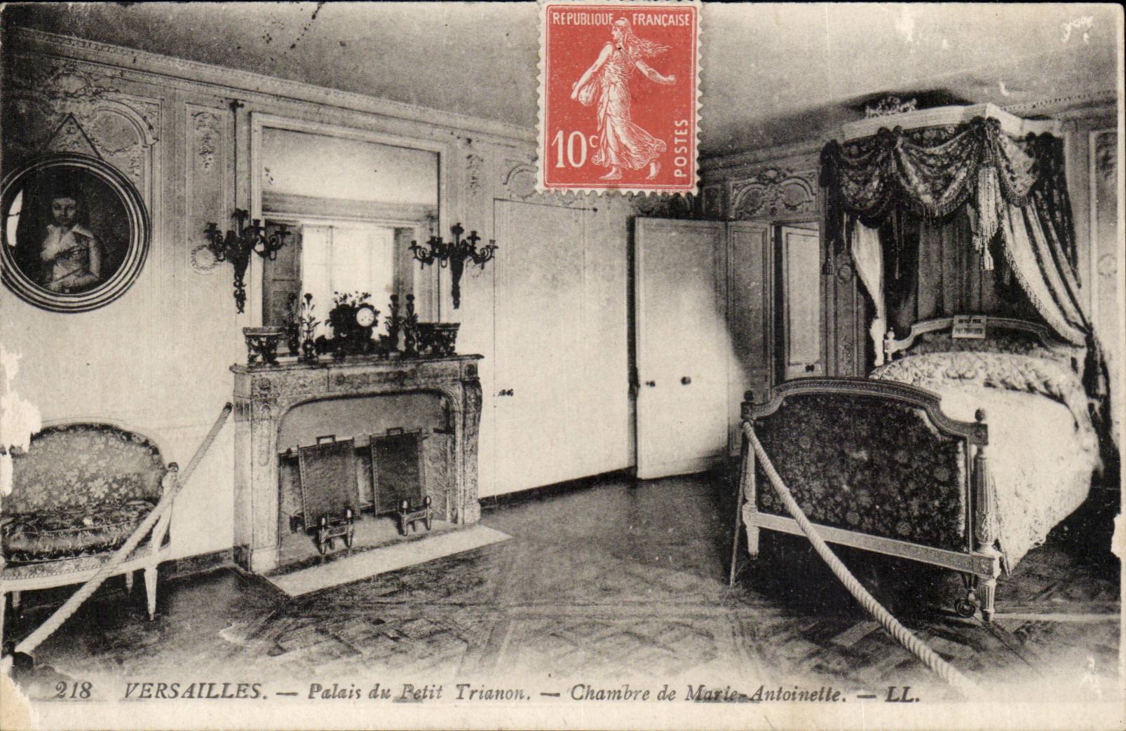 Palais de Versailles CPA Palais du Petit TRianon Chambre de Marie Antoinette