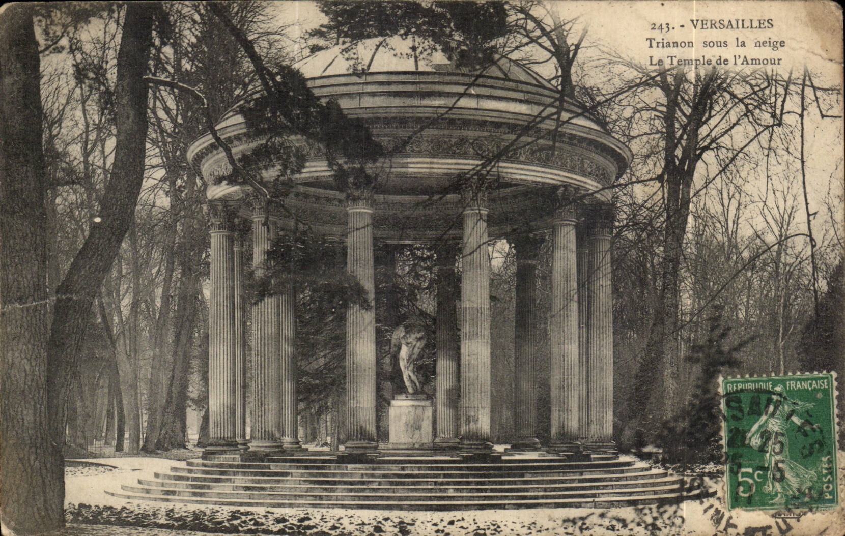 Versailles CPA TRianon sous la neige Le temple de l'amour