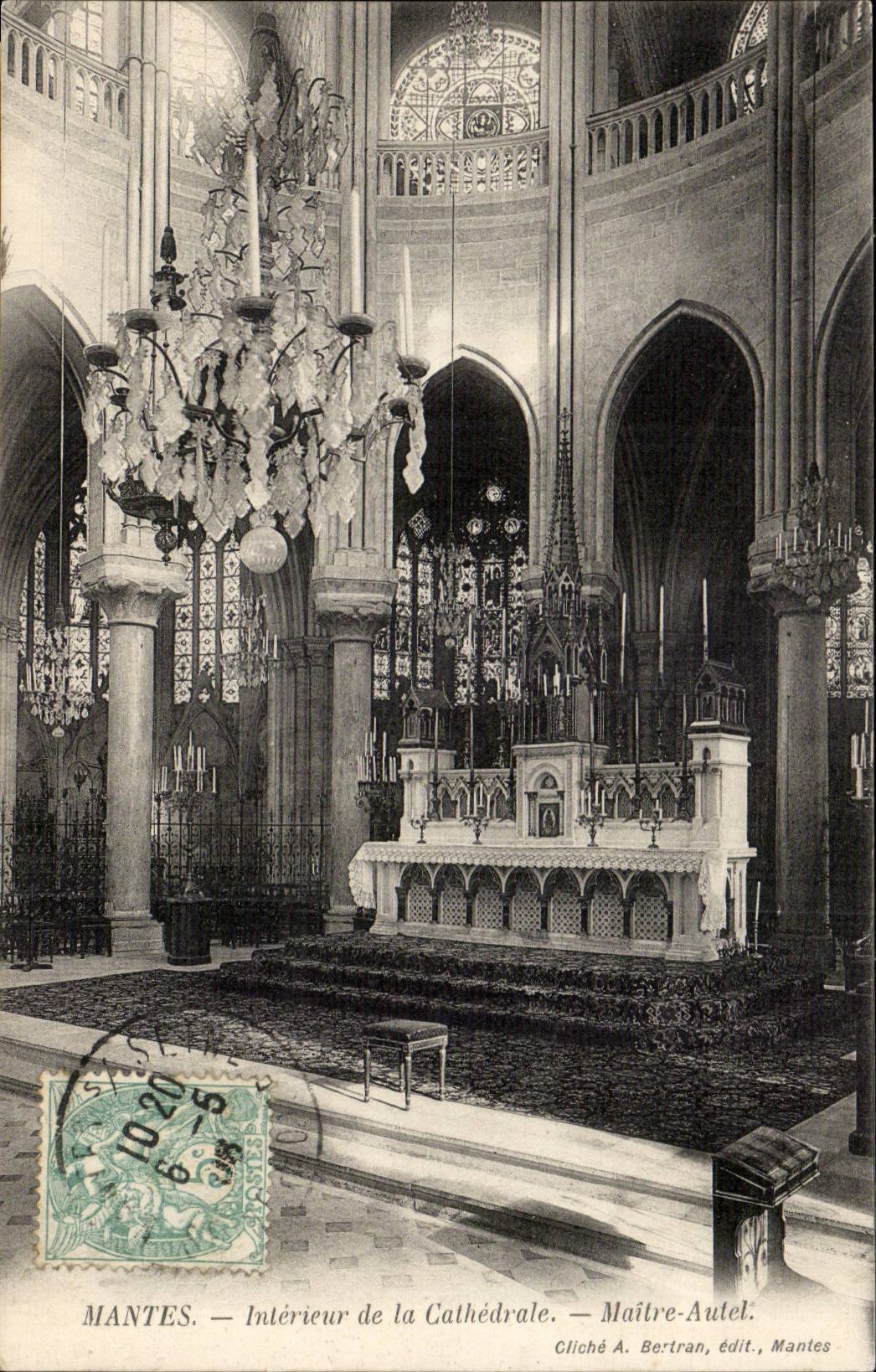 MANTES — Innenansicht der Kathedrale — Cliché A. Bertran, Verlag, Mantes