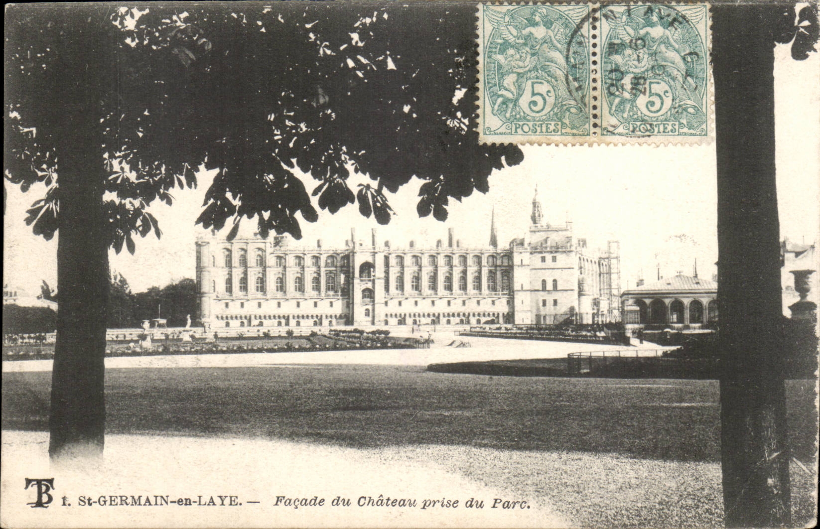 St-GERMAIN-en-LAYE — Façade du Château prise du Parc — Éditeur B. T.