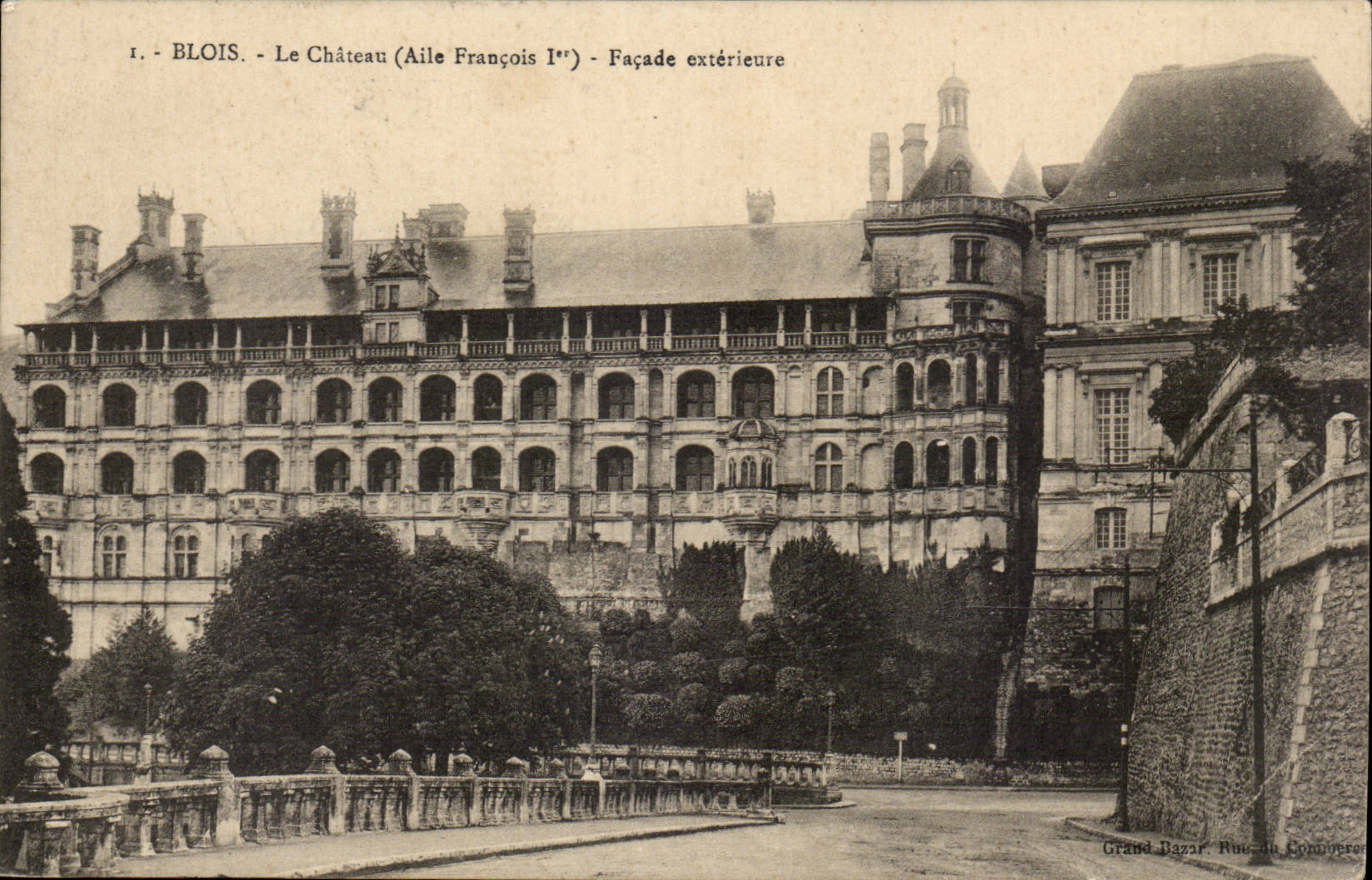 CPA Blois Le chateau (aile Francois 1er) Facade exterieure