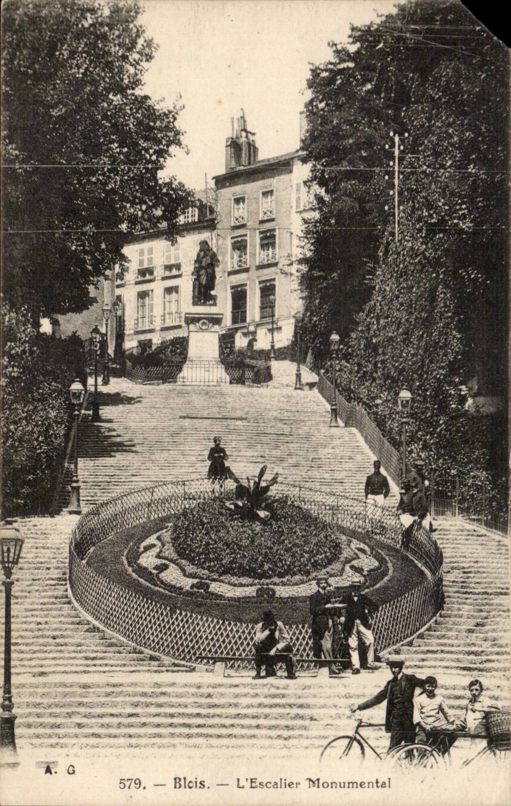 Blécis — L'Escalier Monumental — A.G. n°579