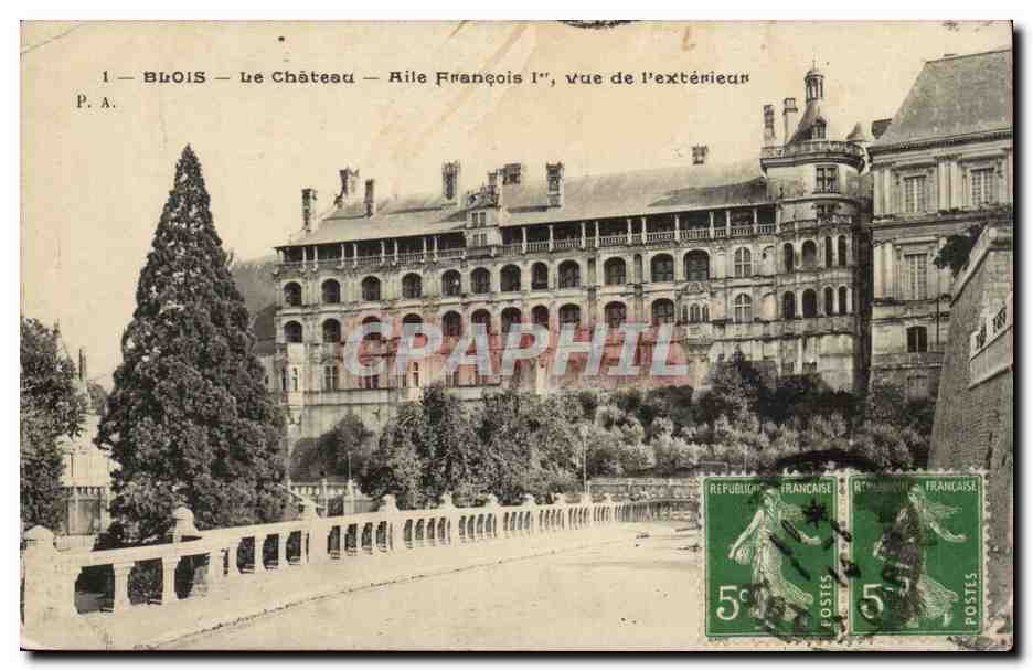 CPA Blois Le chateau Aile Francois 1er vue de l'exterieur