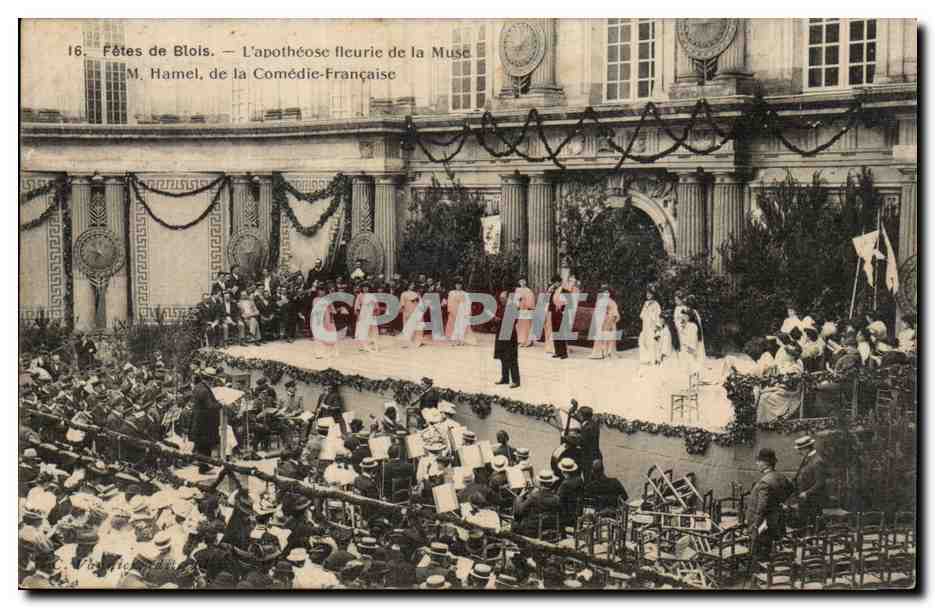 FEtes de Blois CPA L'apotheose fleurie de la Muse M Hamel de la Comedie Francaise