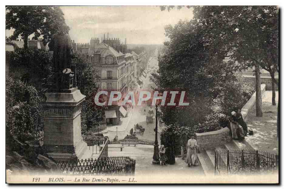 Blois CPA La rue Denis Papin