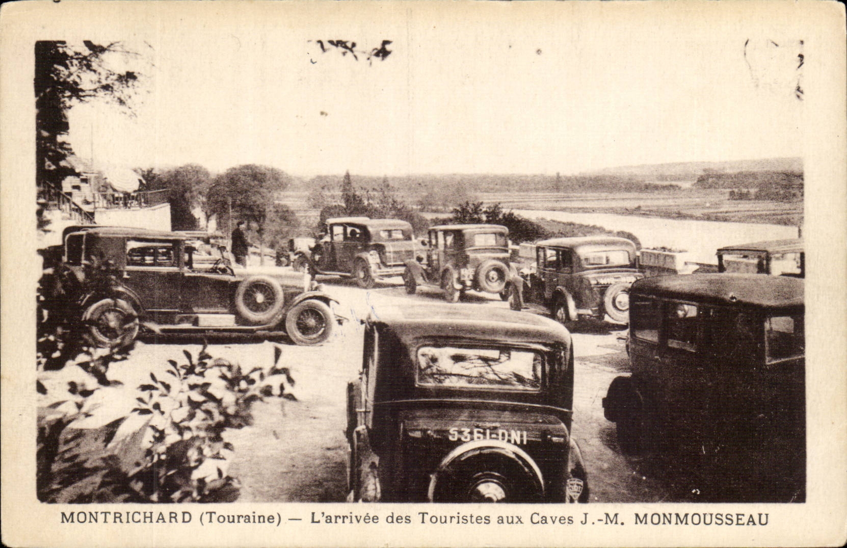 Montrichard (Touraine) — L'arrivée des Touristes aux Caves J.-M. Monmousseau