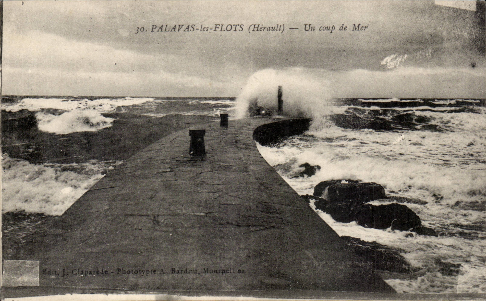 PALAVAS-les-FLOTS (Hérault) — Un coup de Mer — Edit. J. Claparède - Phototypie A. Bardou, Montpellier