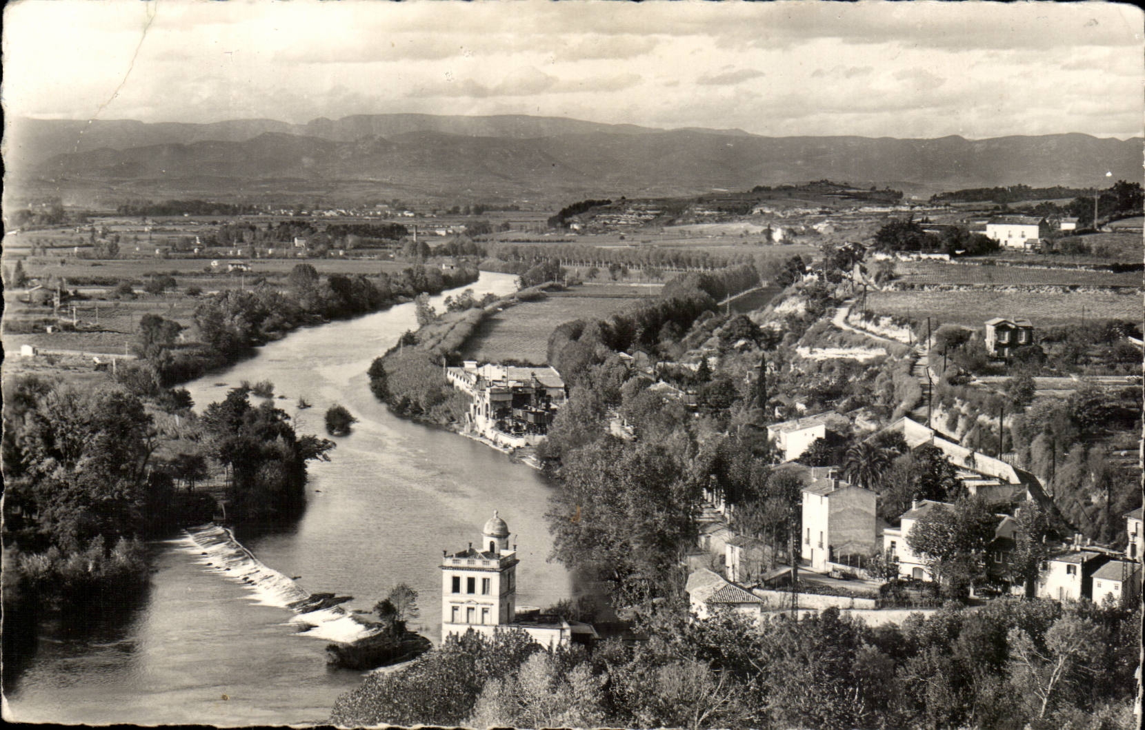 Vue générale sur l'Orb et la campagne environnante — Beziers — Éditions S.E.P.T. - 27-22 A