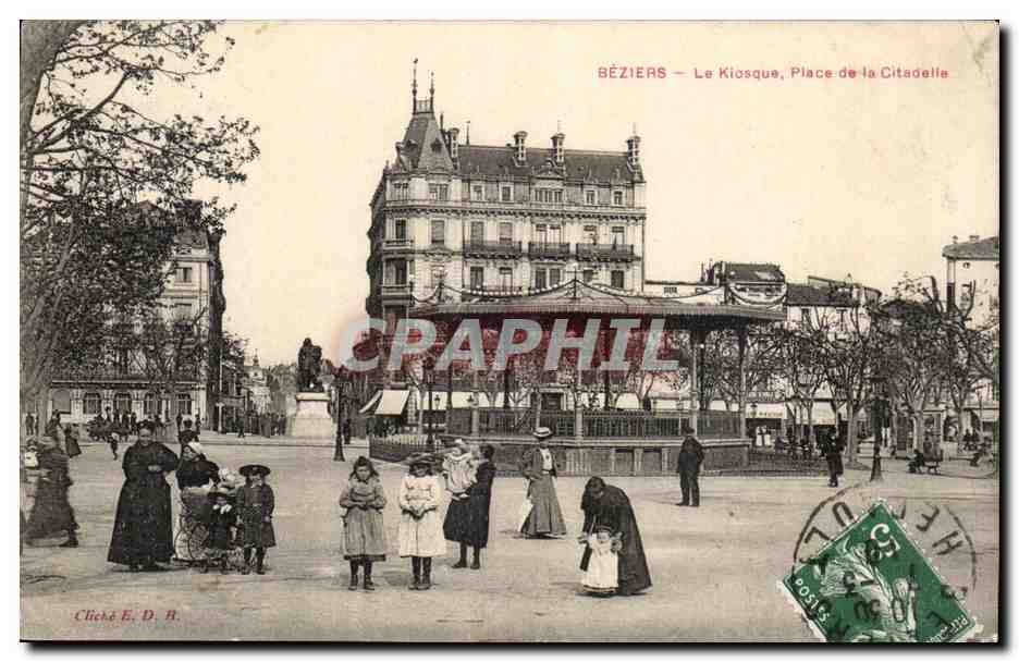 Beziers CPA Le kiosque Place de la citadelle