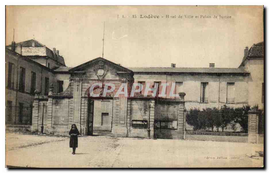 Lodeve CPA Hotel de ville et palais de justice
