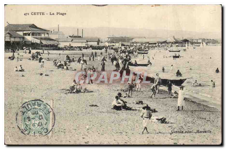Cette CPA La plage