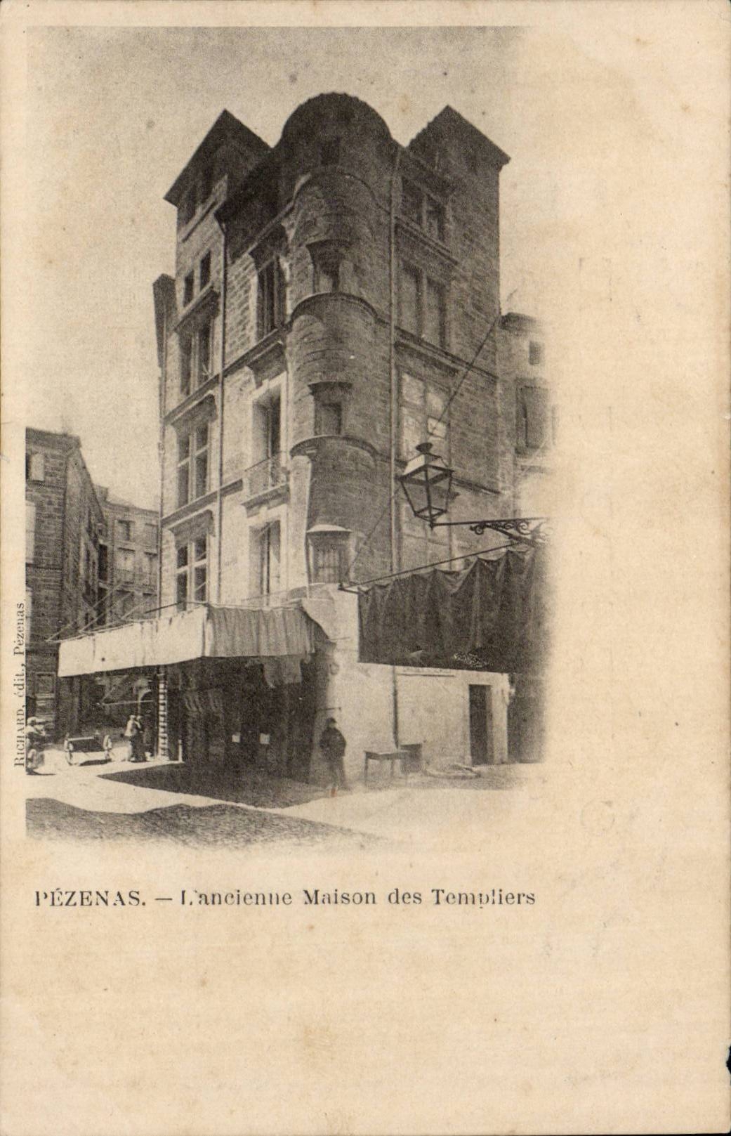 CPA Pezenas L'ancienne maison des templiers
