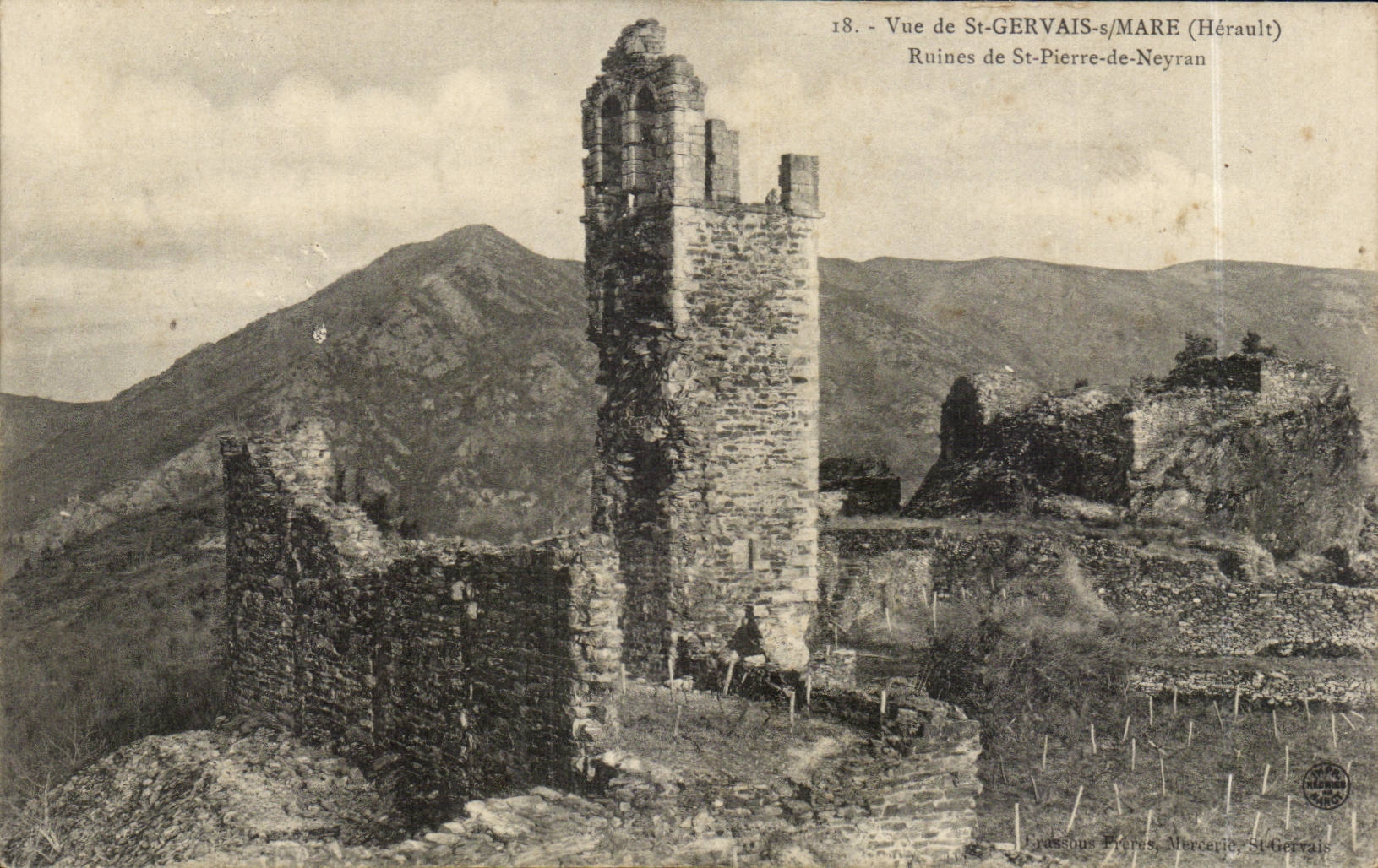 Vue de St Gervais / MAre CPA Ruines de St Pierre de Neyran