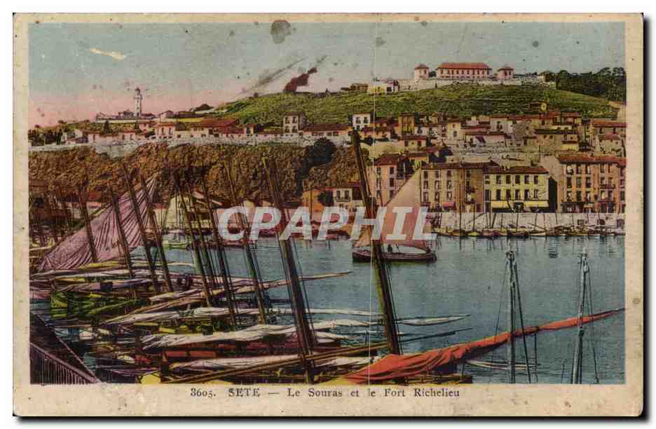 Cette sete CPA Le Souras et le fort richelieu