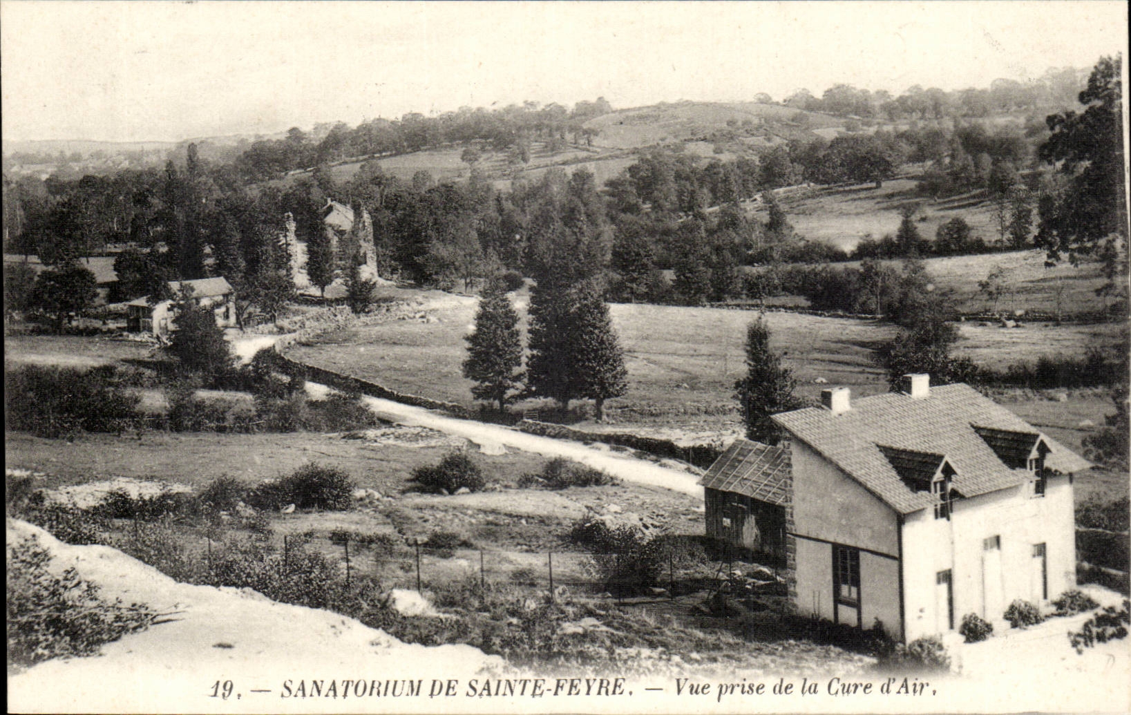 Sanatorium von Sainte-Feyre — Ansicht aus der Luftkur — n°19