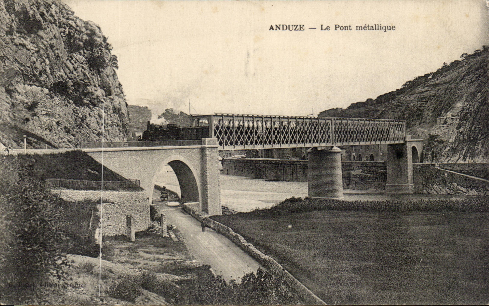Anduze CPA Le pont metallique (train) 