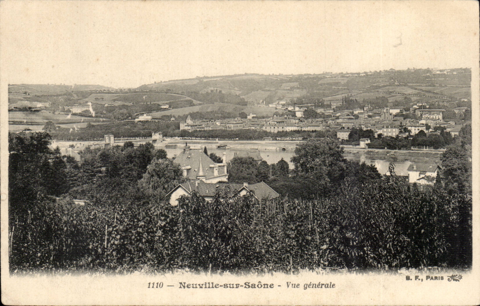 Neuville-sur-Saône — Vue générale — B.F., PARIS