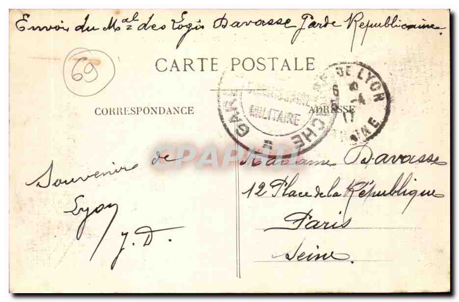 LYON - Place des Terreaux — vue de la fontaine et du bâtiment central — éditeur V. F. G. & Cie, n° 5279 — Reverso