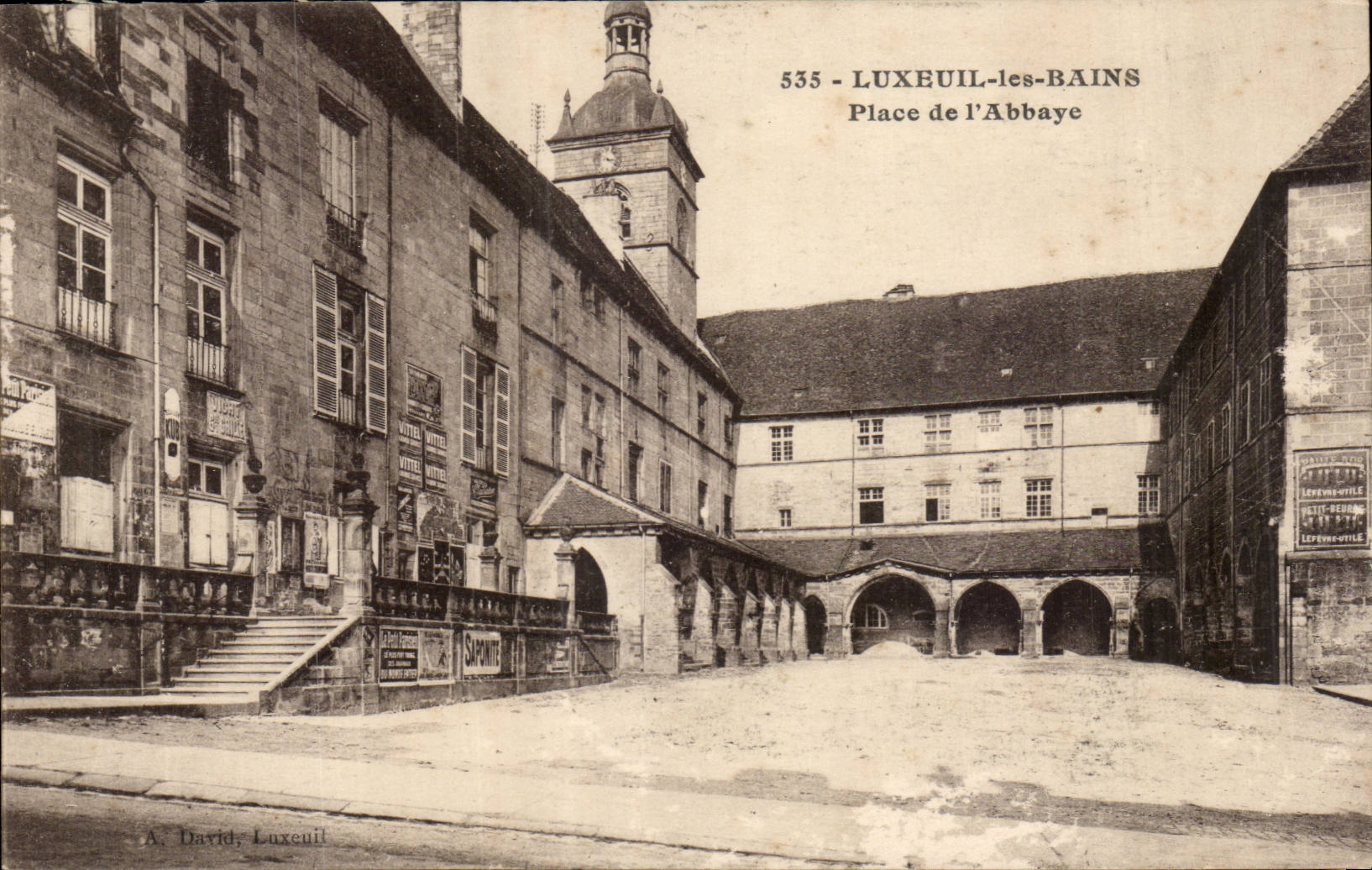 Luxeuil les Bains CPA Place de l'abbaye