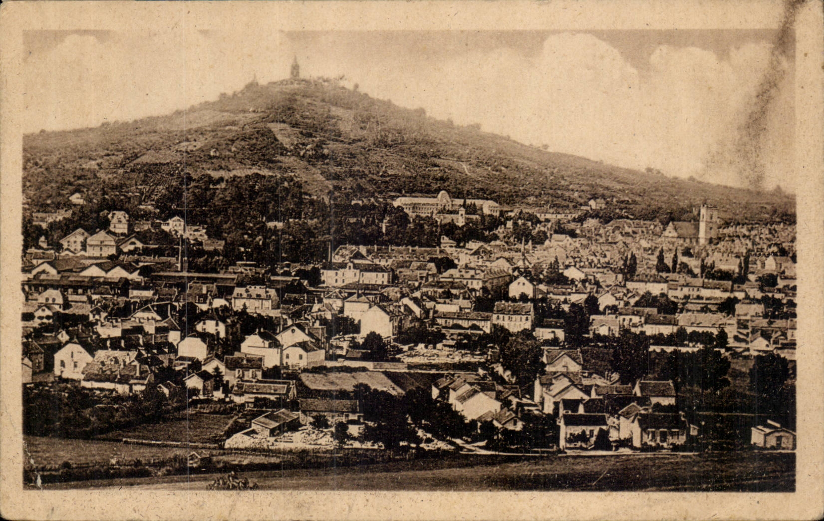 Vesoul (Haute-Saône) — Vue générale et Notre-Dame-de-la-Motte — Éditeur non identifié