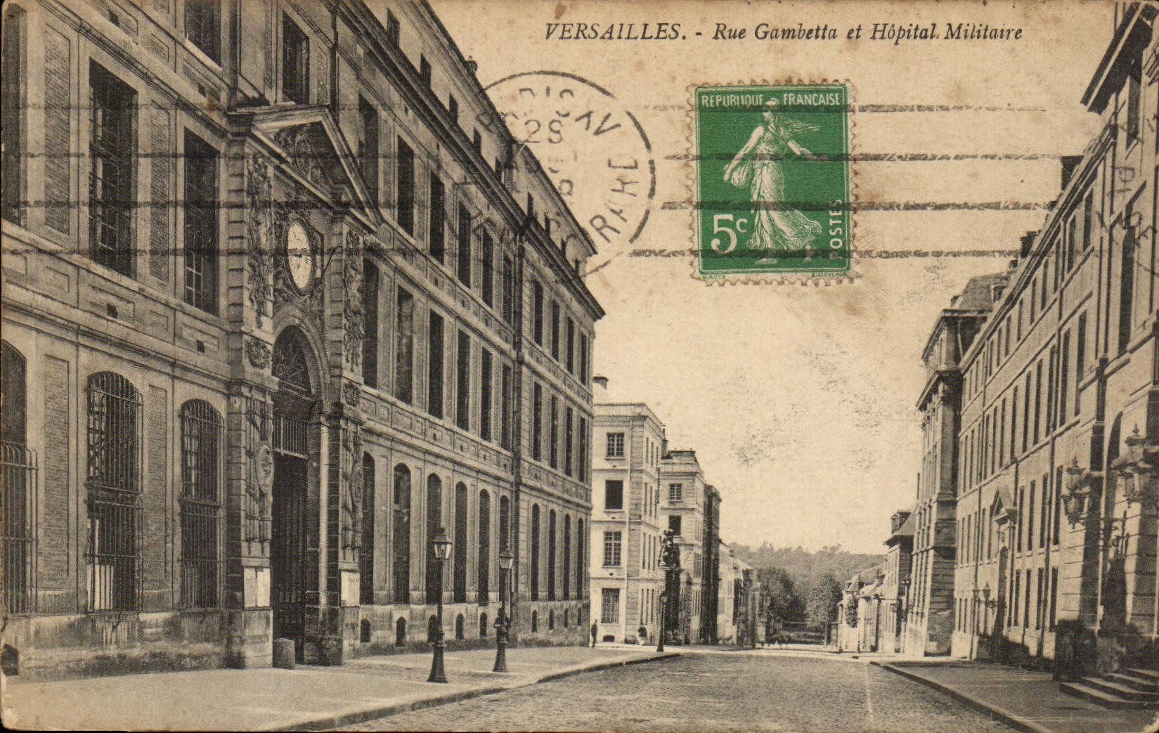 Versailles CPA Rue Gambetta et hopital militaire