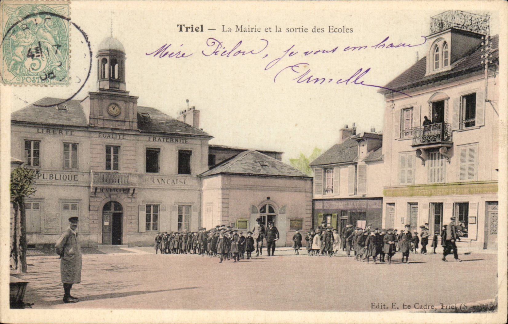 Triel CPA La mairie et la sortie des ecoles
