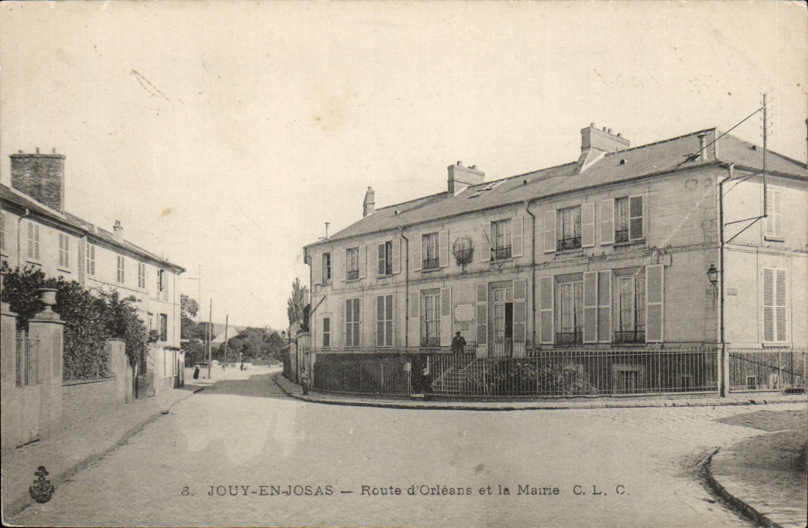 Jouy en Josas CPA Route d'Orleans et la mairie
