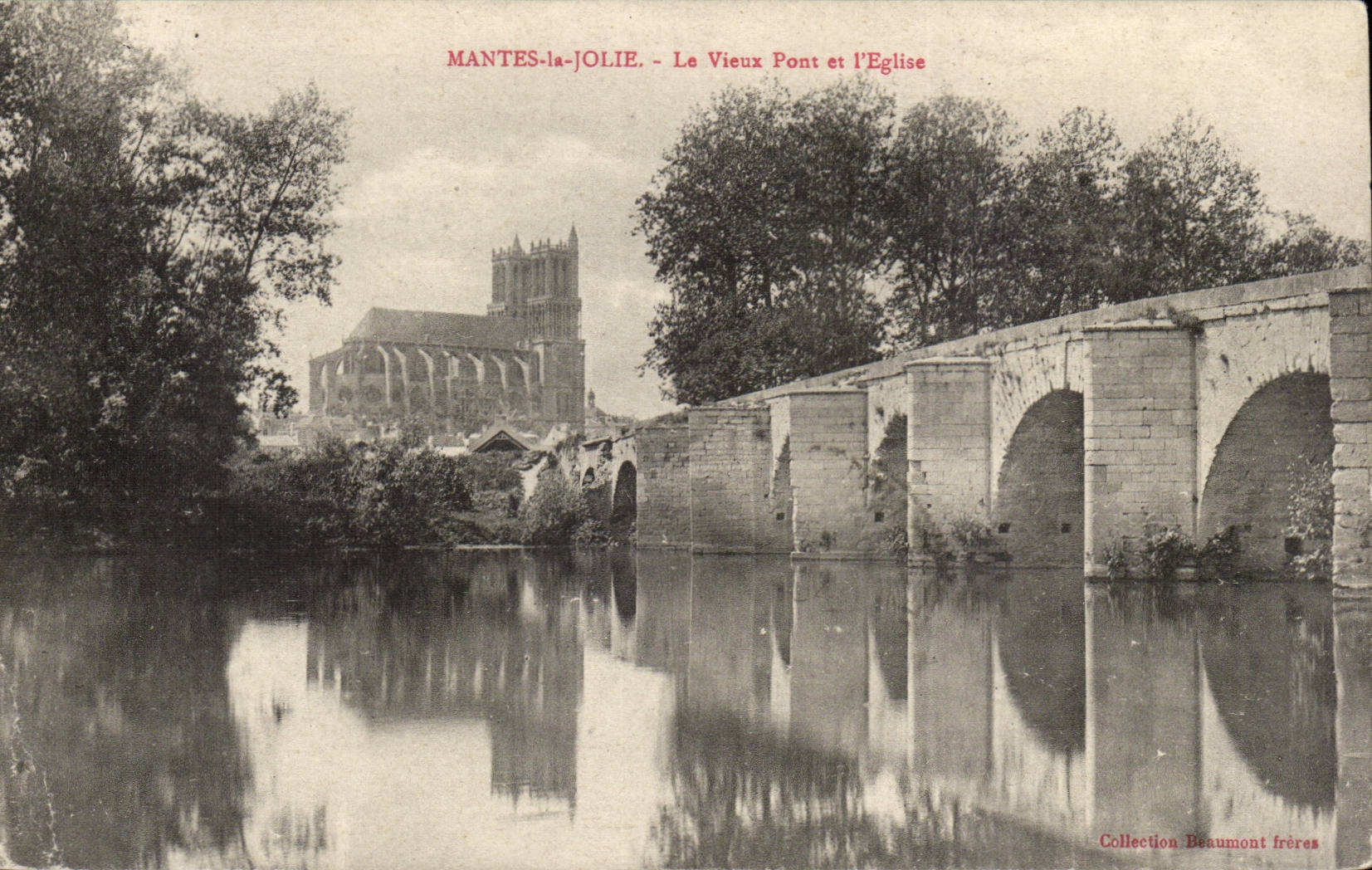 Mantes la jolie CPA Le vieux pont et l'eglise