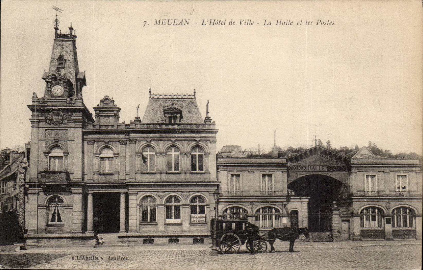 Meulan CPA Hotel de ville La halle et les Postes