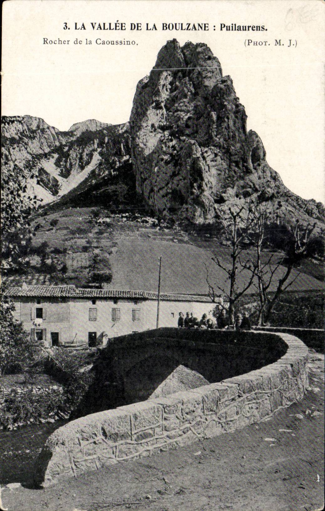 La Vallée de la Boulzane : Rocher de la Caoussino — Puilaurens — Phot. M. J.