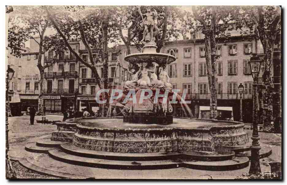 Carcassonne CPA Place CArnot Fontaine Neptune