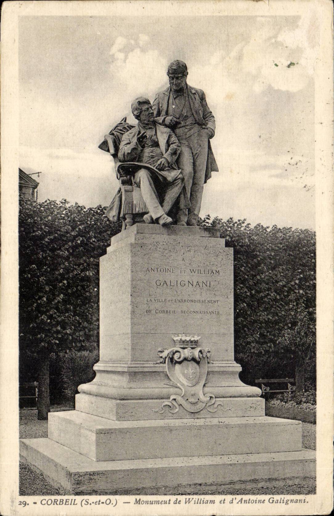Corbeil CPA Monument de William et d'Antoine Galigani