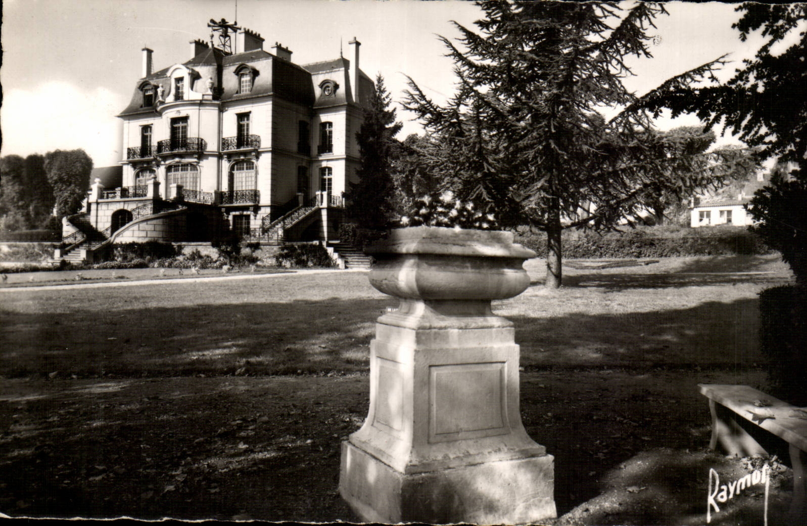 Athis mons CPA Le parc de la mairie