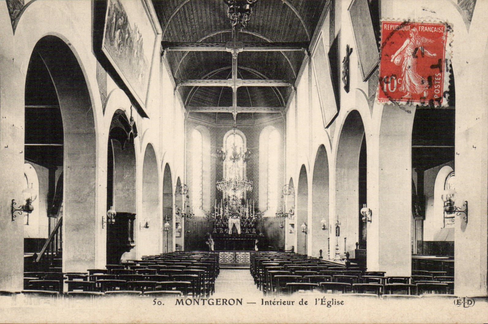 Montgeron CPA Interieur de l'eglise