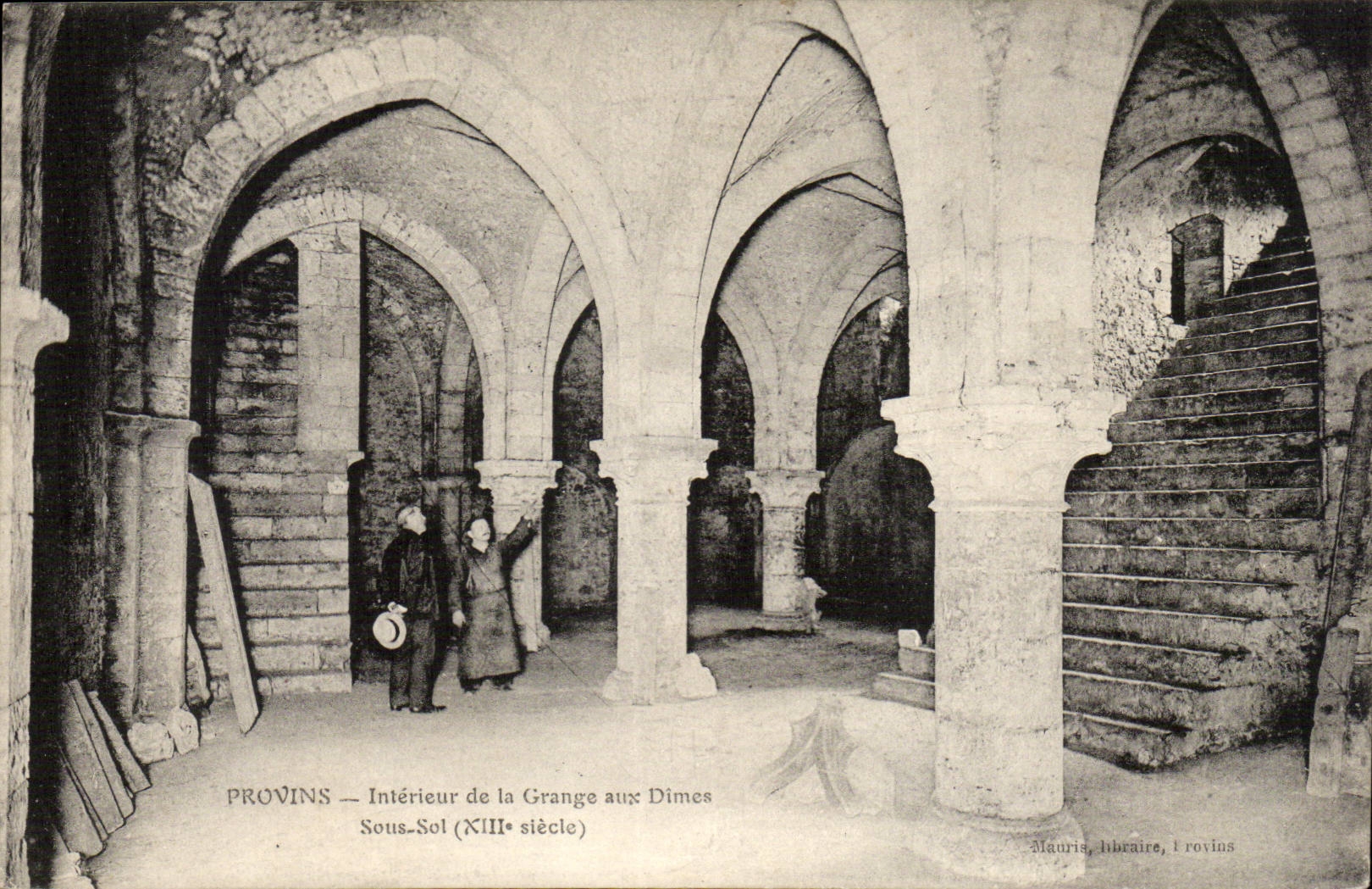 Provins CPA Interieur de la grange aux dimes Sous sol