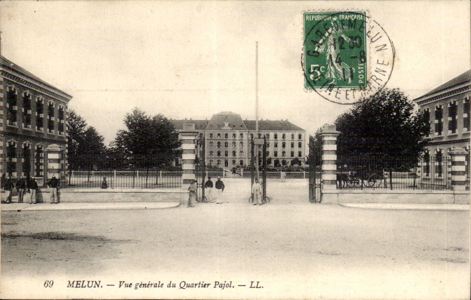 Melun — Vue générale du Quartier Pajol — LL.