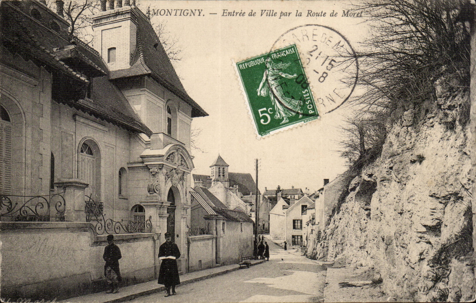 Montigny — Entrée de Ville par la Route de Morel — Éditeur : V.D. (Ville d'Orléans ?) — N° de série : 74