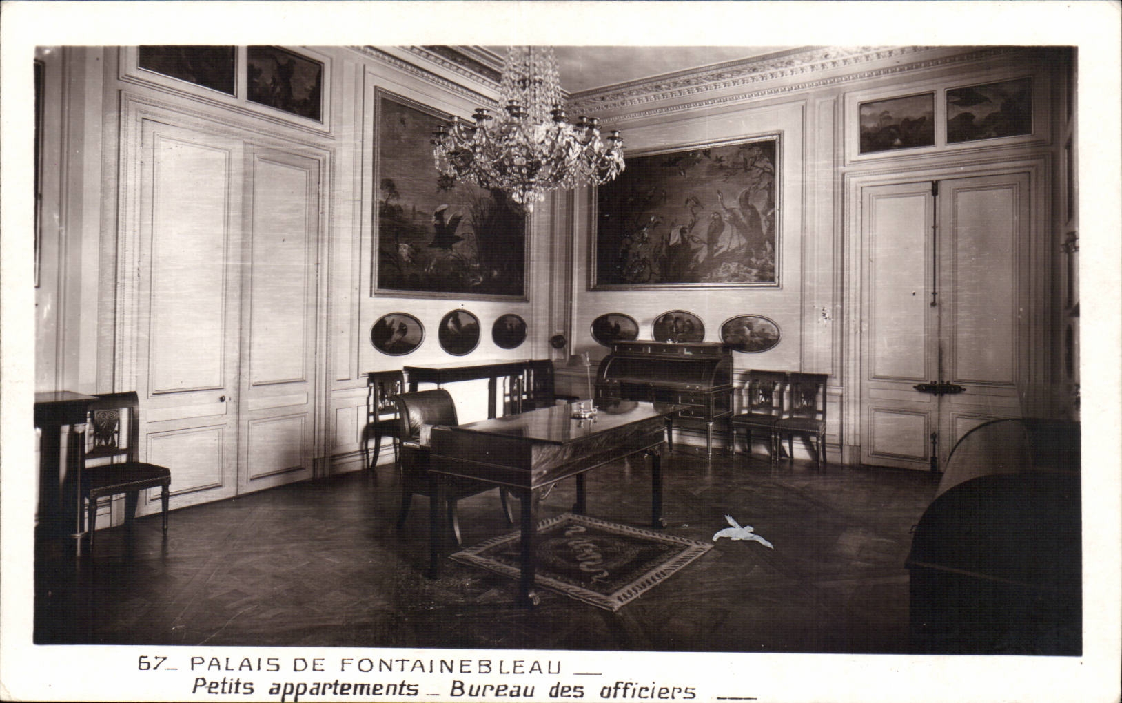 Palacio de Fontainebleau — Pequeños apartamentos — Oficina de oficiales — Edición de los Museos Nacionales, París