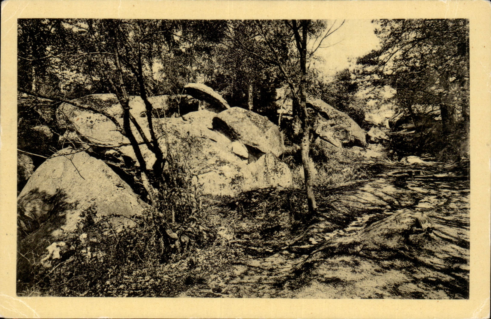 Bosque de Fontainebleau — Las Gargantas de Franchart — Edición de los Museos Nacionales