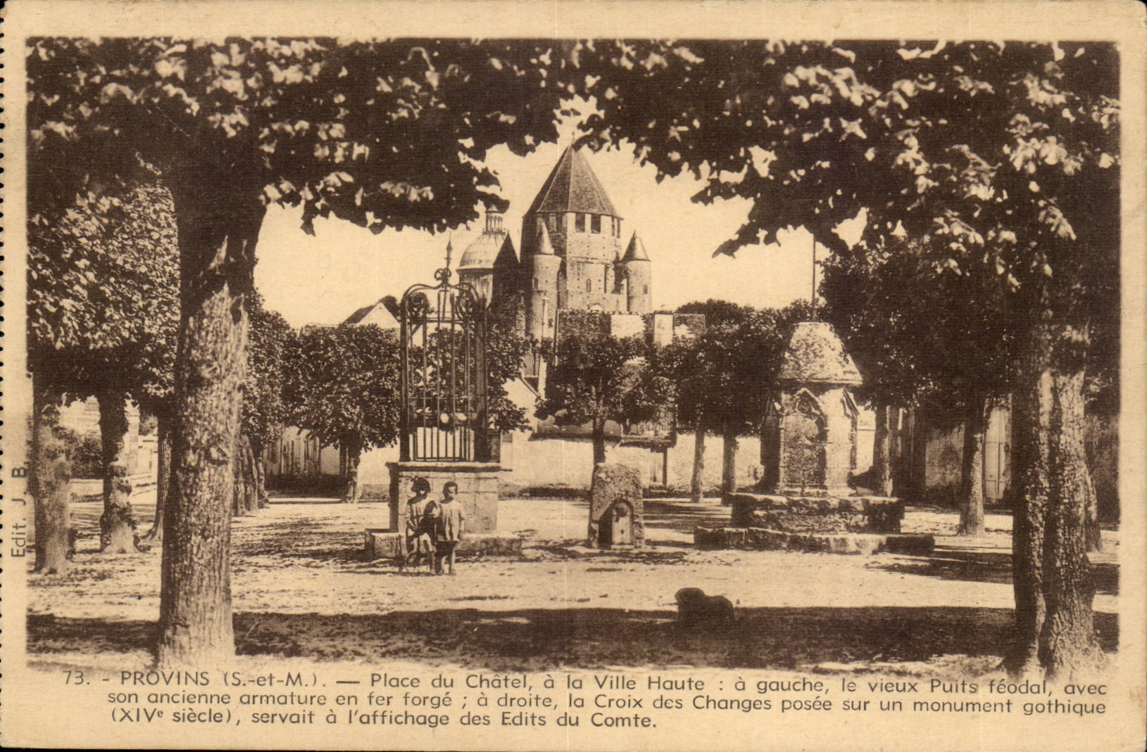 Provins CPA Place du Chatel a la ville haute