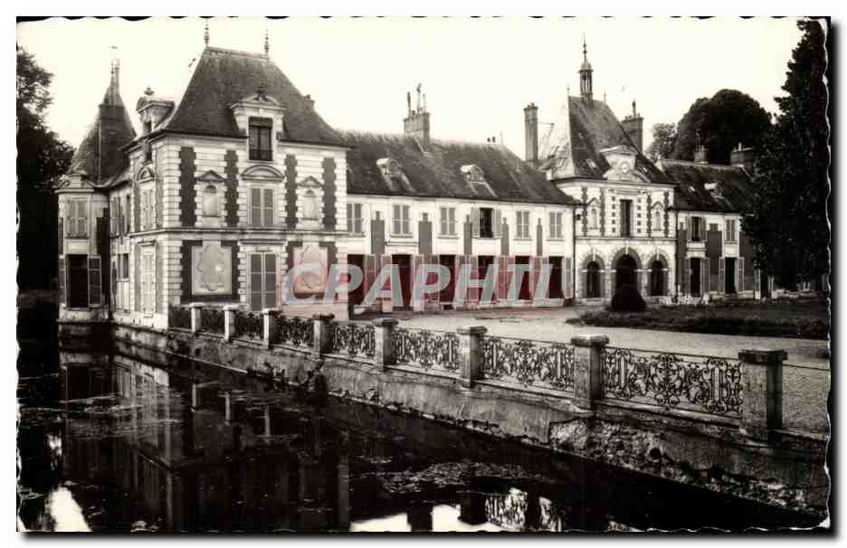Château de Mortcerf — Ste. Avoye — Chiché & Rigs Crécy
