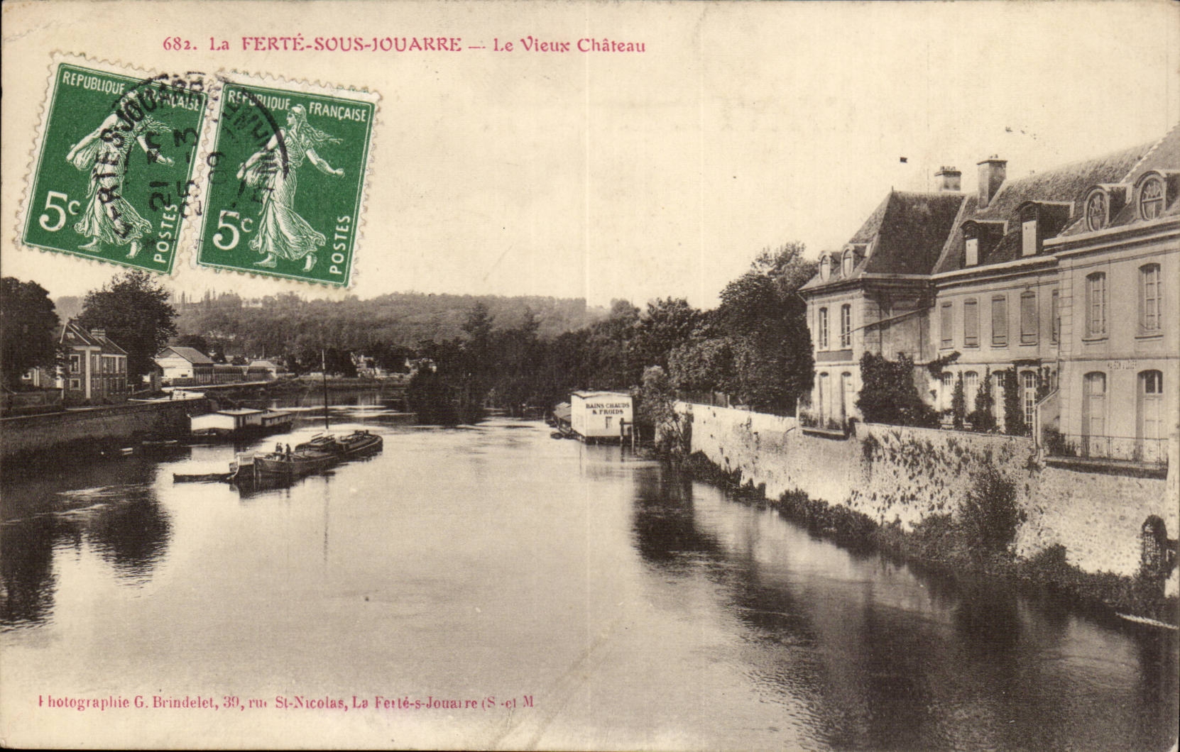 La FERTÉ-SOUS-JOUARRE — Das alte Schloss — Photographie G. Brindelet