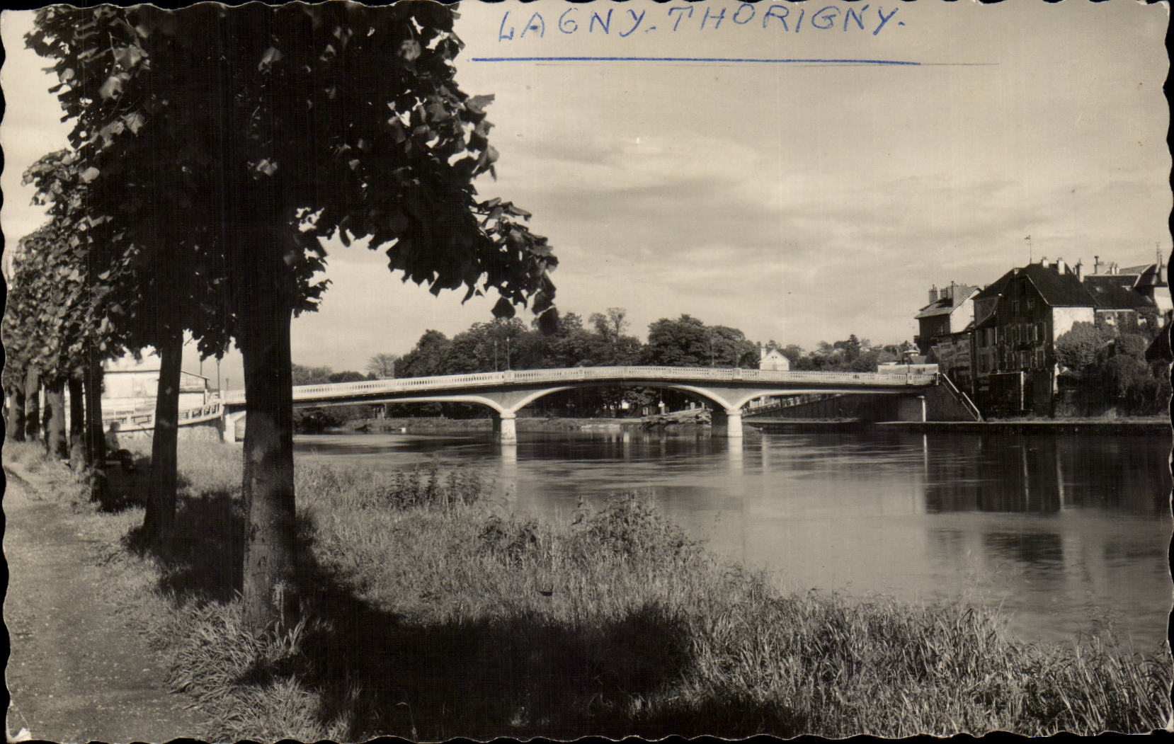 Lagny - Thorigny - Le Pont vu des Promenades CPA 