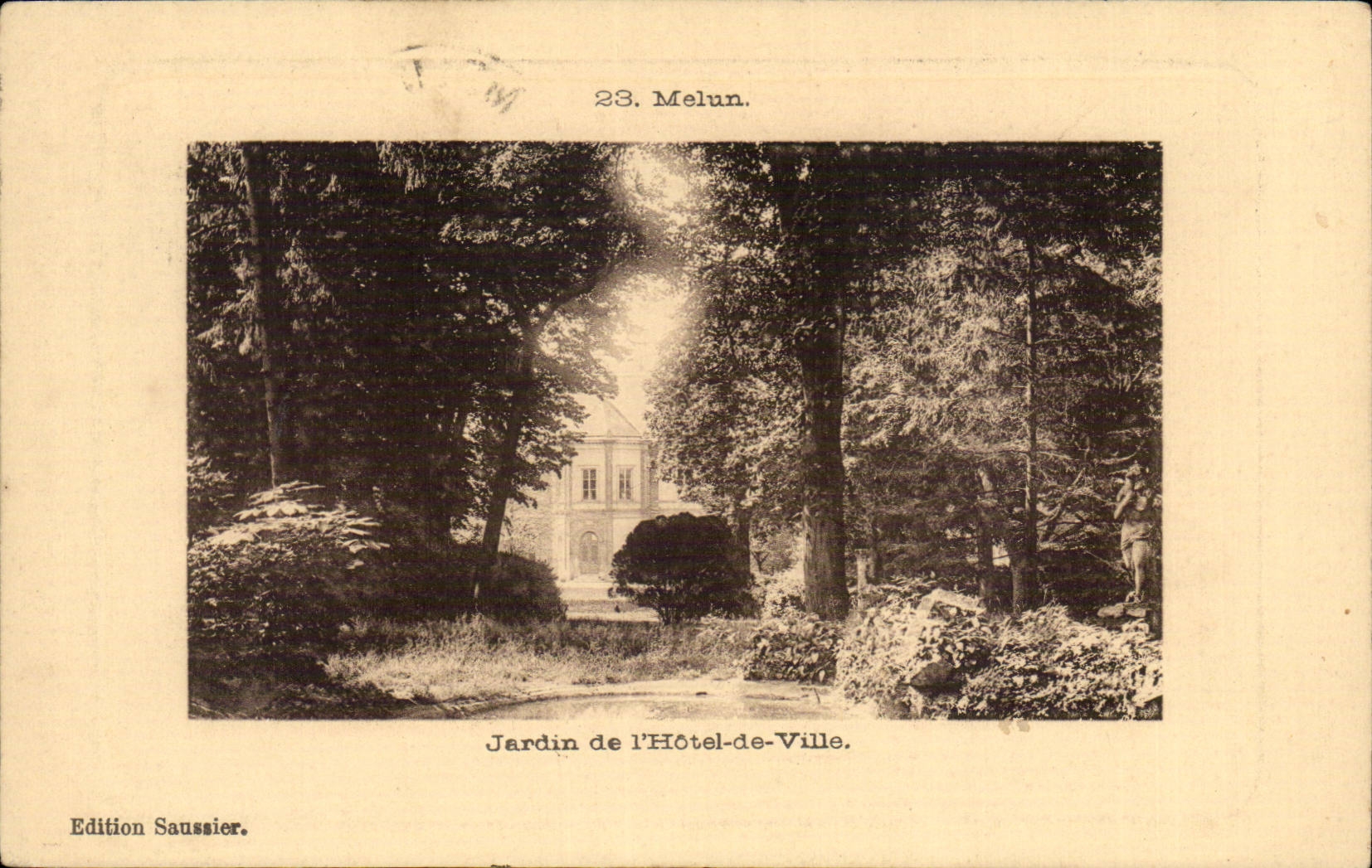 Melun CPA Jardin de l'hotel de ville
