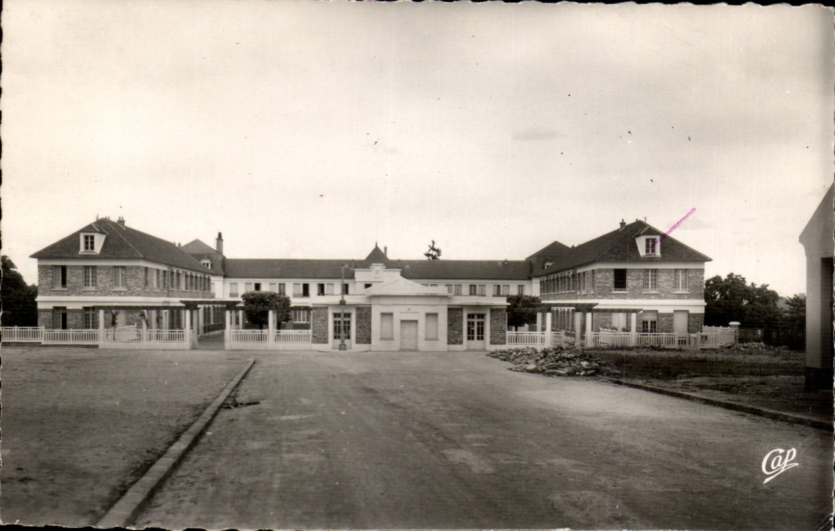 DAmmarie les Lys CPA Groupe scolaire Paul Doumer (Ledieu architecte)
