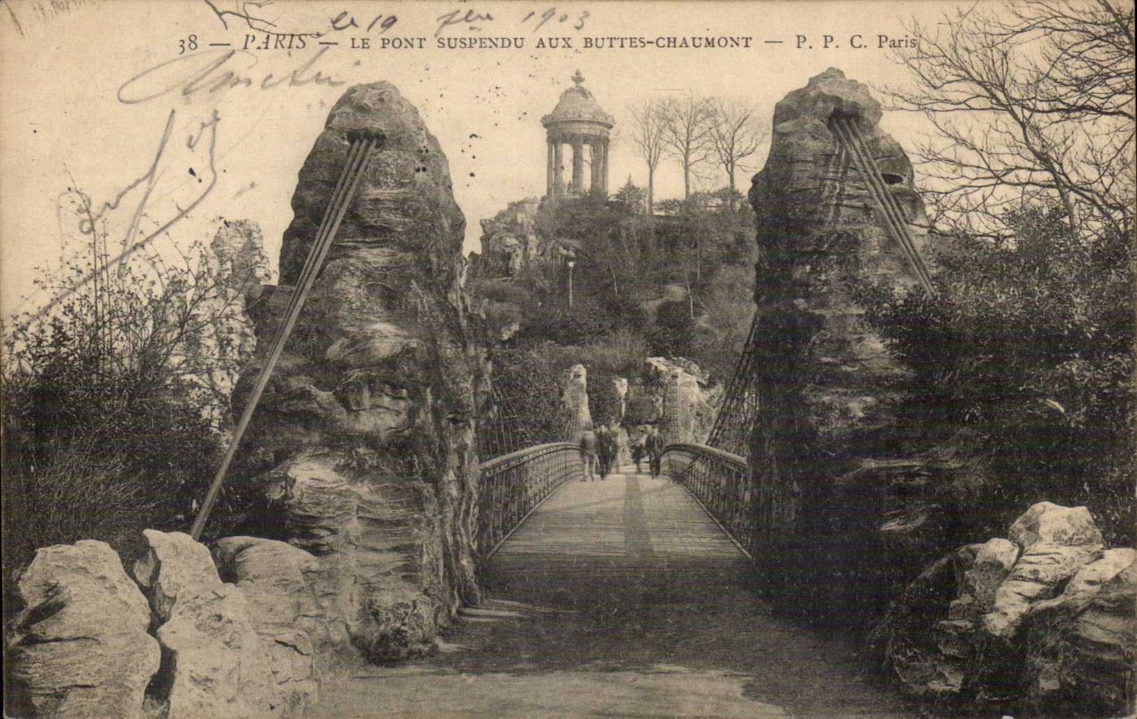 Paris CPA Pont suspendu aux Buttes Chaumont