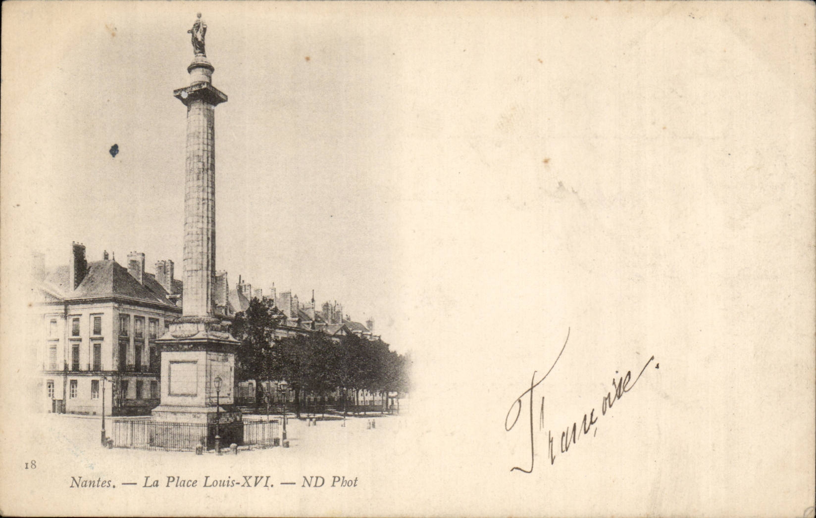 Nantes CPA La place Louis XIV