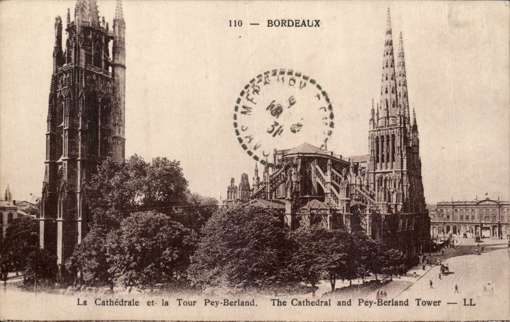 Bordeaux CPA Cathedrale et tour Pey Berland