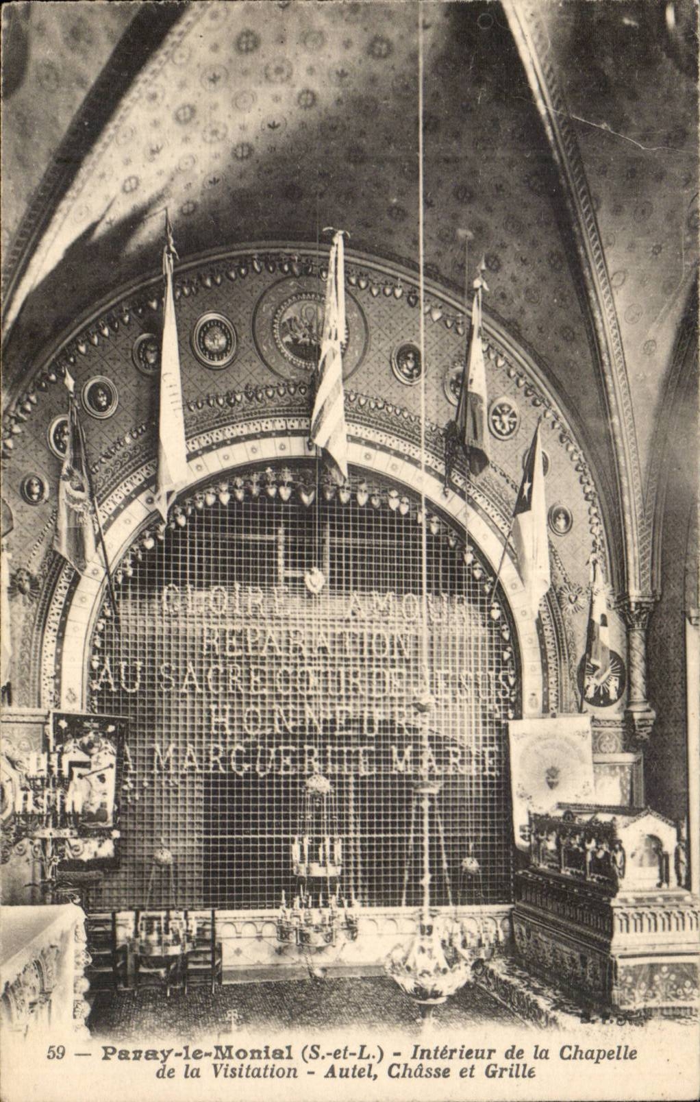 Paray-le-Monial (S.-et-L.) — Intérieur de la Chapelle de la Visitation — Autel et Grille